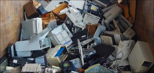 Gadgets, Circular Economy and Planned Obsolescence Electronic Waste