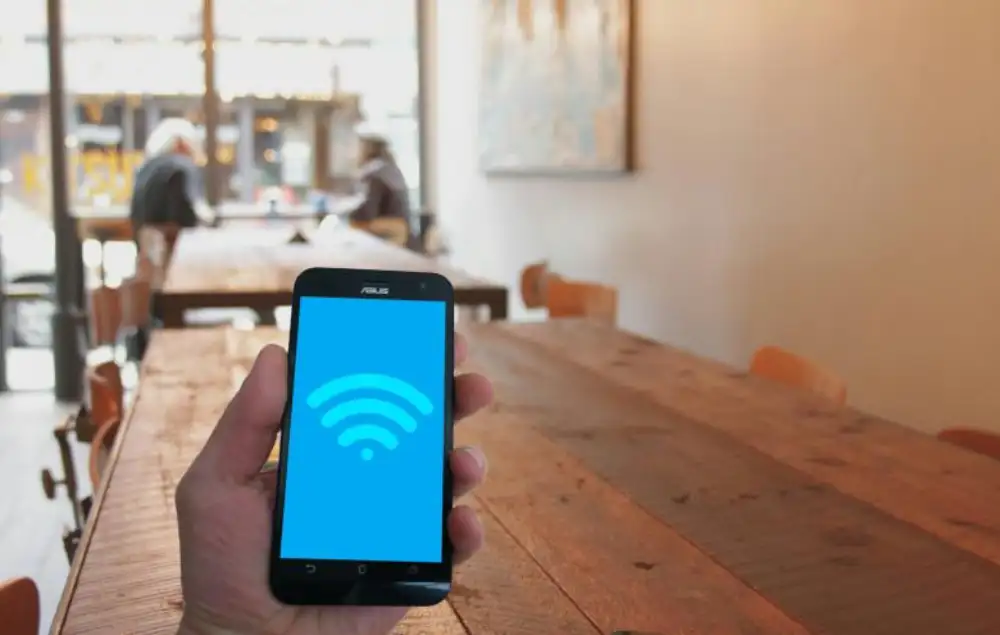 Elon Musk wants to ensure your phone never loses signal in India